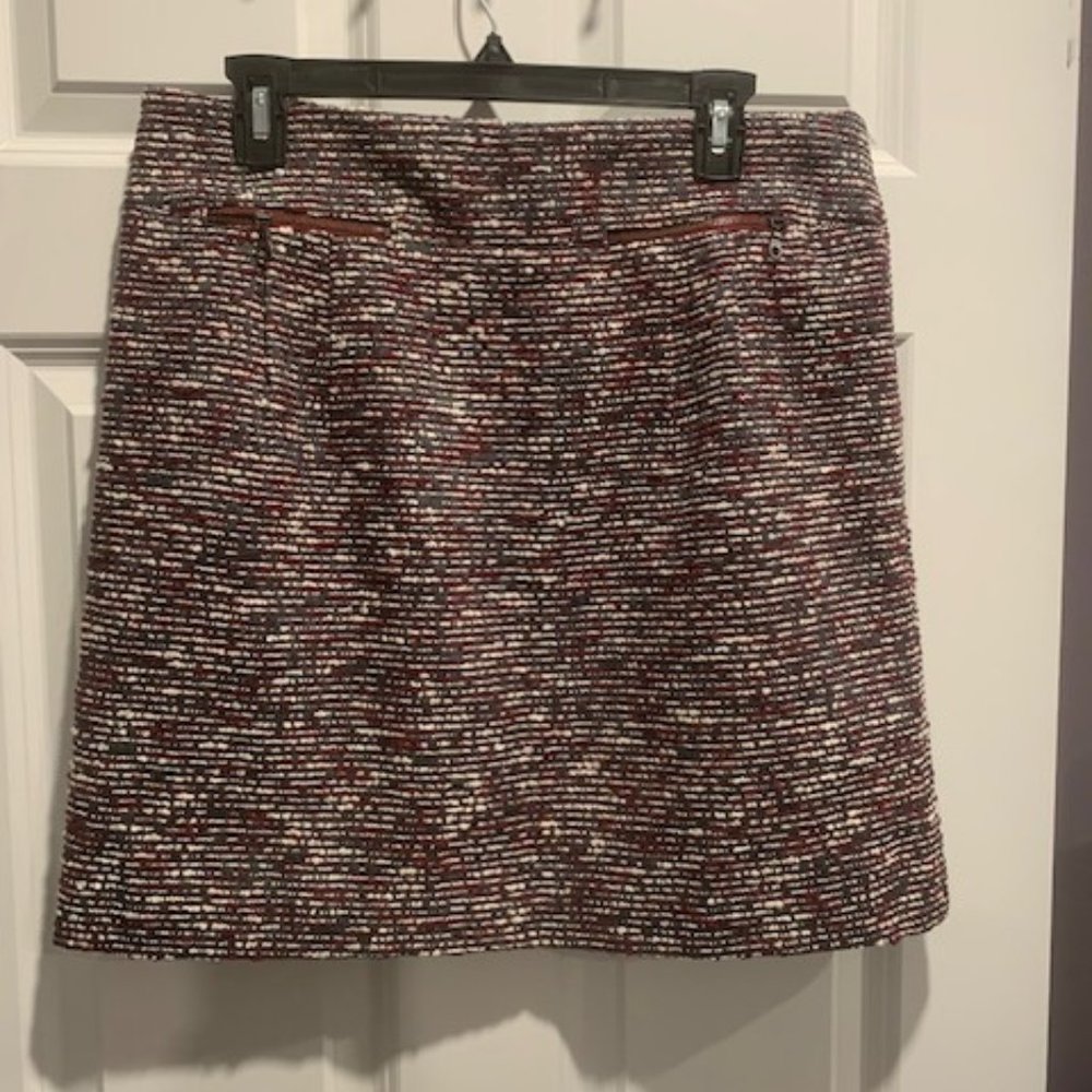 Loft Mini Skirt Berry Red, Green-Gray and white Size 10
